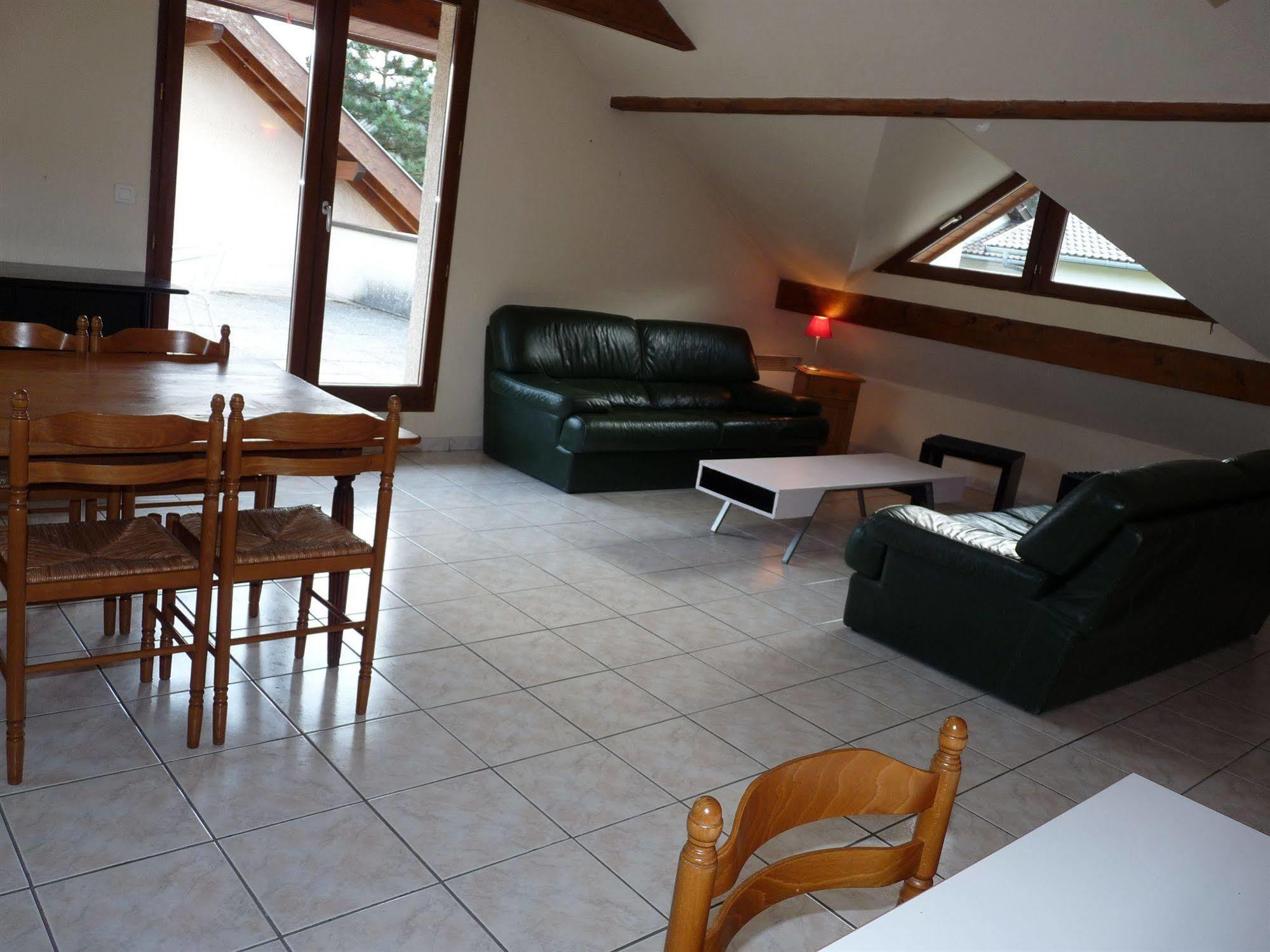 Aparthotel Residel 2*