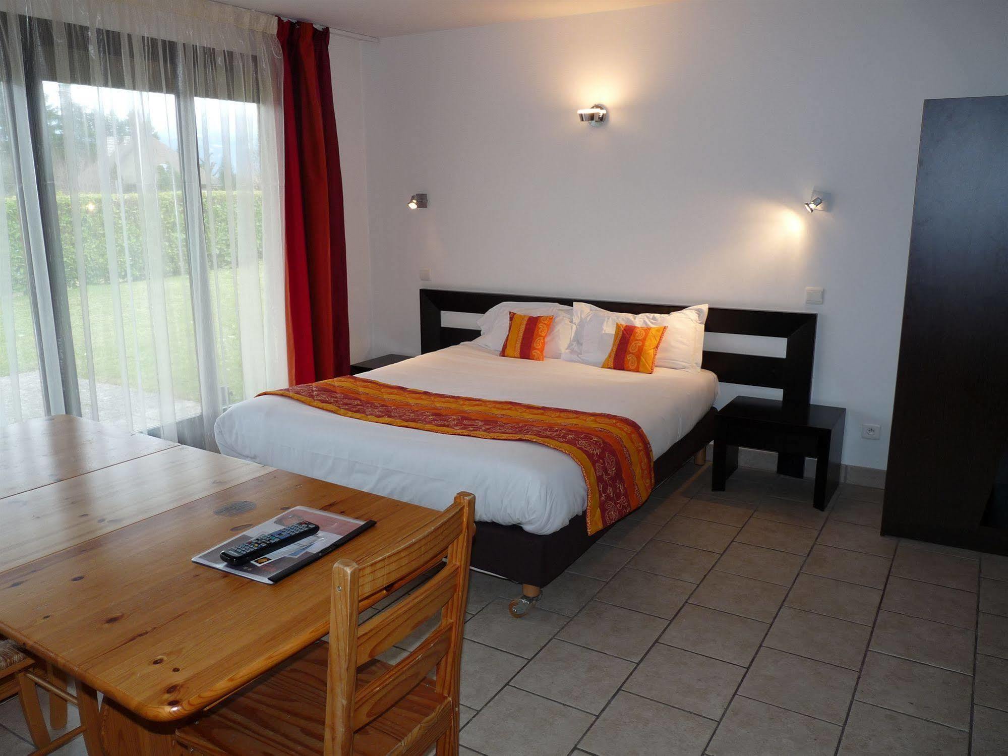 Aparthotel Residel 2*